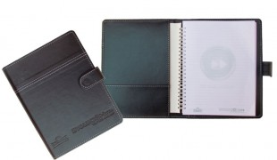 Cuaderno con trevilla